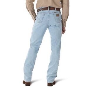 Men's Light wash Wranglers